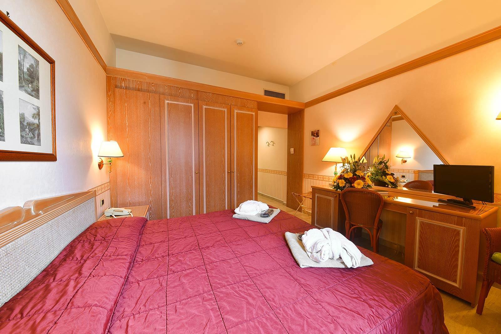 Grand Hotel Delle Terme Re Ferdinando Иския Екстериор снимка